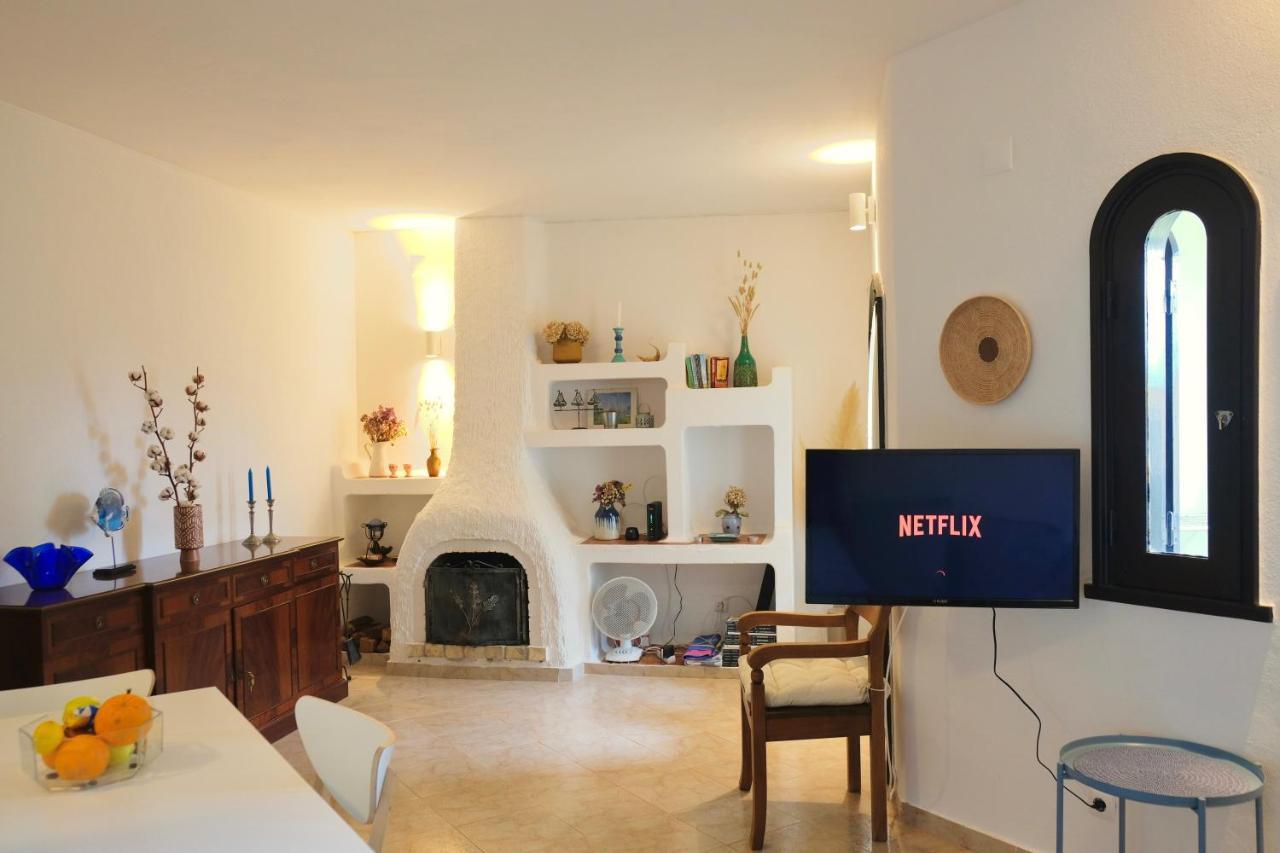 Peaceful & Spacious Apt With Parking & Queen Bed Carvoeiro  Buitenkant foto