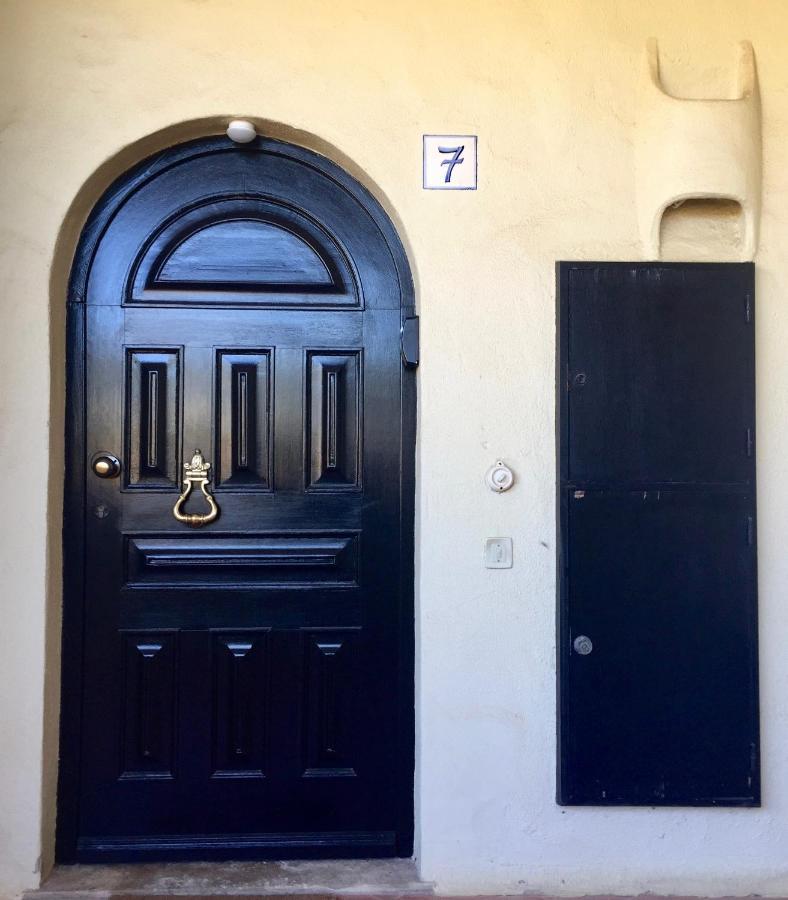 Peaceful & Spacious Apt With Parking & Queen Bed Carvoeiro  Buitenkant foto