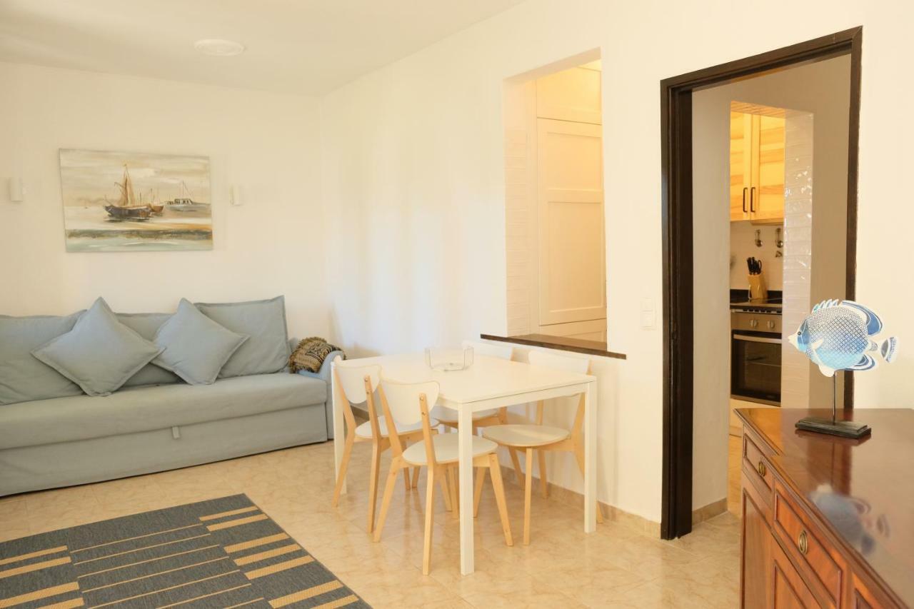 Peaceful & Spacious Apt With Parking & Queen Bed Carvoeiro  Buitenkant foto