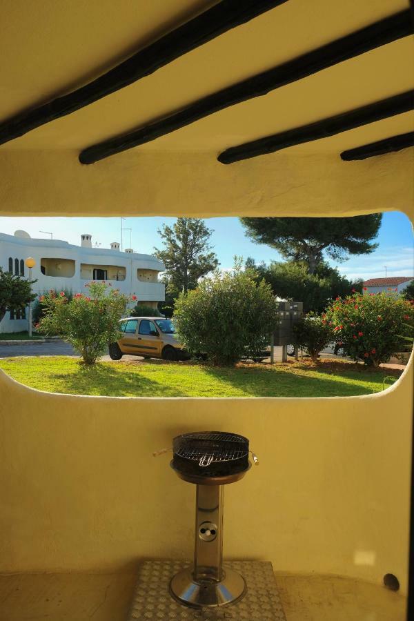 Peaceful & Spacious Apt With Parking & Queen Bed Carvoeiro  Buitenkant foto